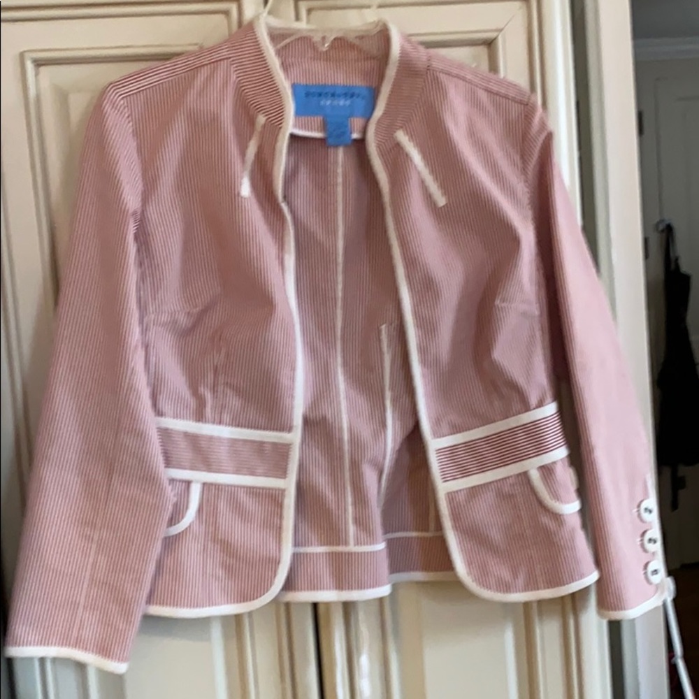 Beautiful Doncaster Sz4 Spring Sport Blazer.